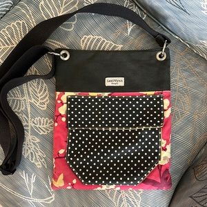 Lexi Wynn boutique boho crossbody bag.